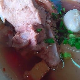 ก๋วยเตี๋ยวเย็นตาโฟกระดูกอ่อน