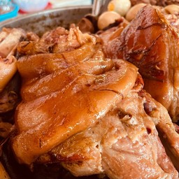 ขาหมูสับ