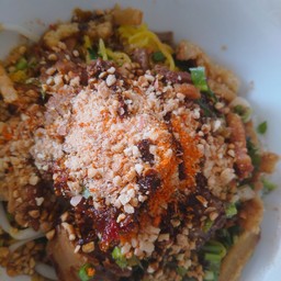 เกี่ยวแห้งหมูกรอบลูกเด็กหอมๆ