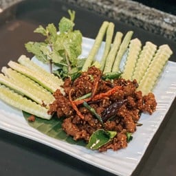 ลาบหมูทอด