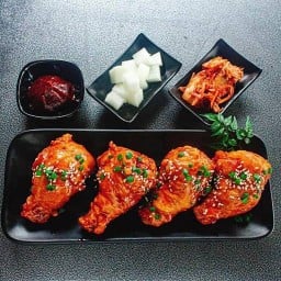 แทบัค ชิคิน (대박 치킨) ปลวกแดง