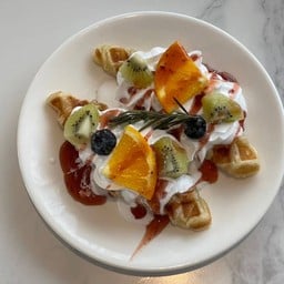 ครอฟเฟิลผลไม้รวม