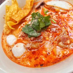 บะหมี่ต้มยำน้ำข้น