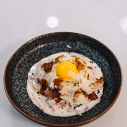 สปาเก็ตตี้คาโบนาล่า