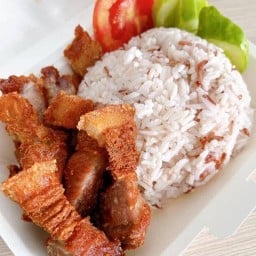 ครัวเจนนี่ หมูเนื้อทอดกะเพราพริกแห้ง โพรดิจี้บางแค