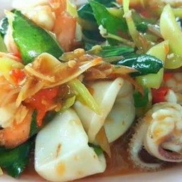 ข้าวราดผัดขี้เมา...