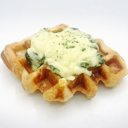 ครอฟเฟิลผักโขมอบชีส Spinach with Cheese Croffle