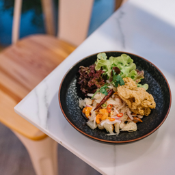 ยำส้มโอปลาดุกฟู