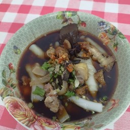 ก๋วยจั๊บ ย่าหลาน