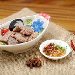 เหลียว เตี๋ยวเรือ ประชาสงเคราะห์