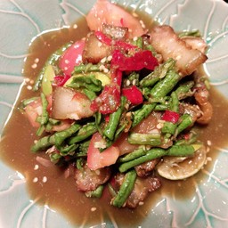 ตำถั่วหมูกรอบ