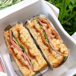 Krua Khun Mae (ครัวคุณแม่)