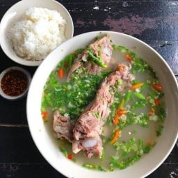 เตี๋ยว เล้ง แซ่บ