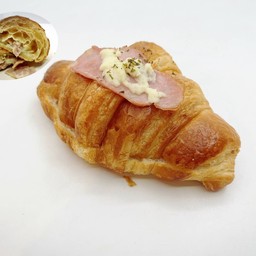 ครัวซองคาโบนาร่า Carbonara Croissant