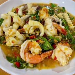 ผัดฉ่าทะเล