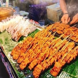 หมูย่างนมสดแม่สมบูรณ์(คุณน้อย) ตลิ่งชัน