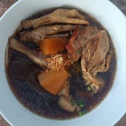 ก๋วยเตี๋ยวไก่มะระ T&T ไทรม้า