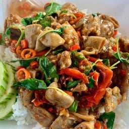กะเพราไส้อ่อนหมู (เมนูขายดี)