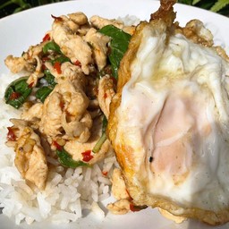 ข้าวกะเพราไก่+ไข่ดาว