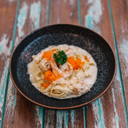 พาสต้าครีมซอสกุ้งและไข่กุ้ง