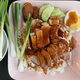 ชายกบ เป็ดย่าง-ขาหมู โชคชัย เมือง สระบุรี