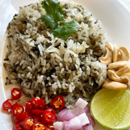 ข้าวผัดกานาฉ่ายทรงเครื่อง