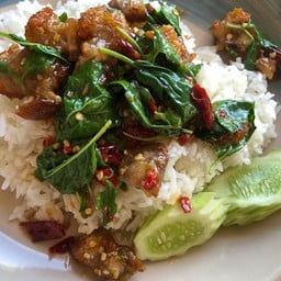 ร้านสิทตามสั่ง ลูกชิ้นย่างอีแพท