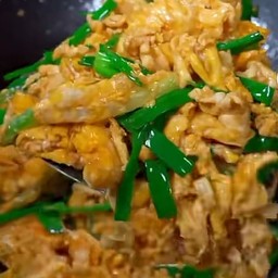 ไข่ผัดต้นหอม ห็อมๆ
