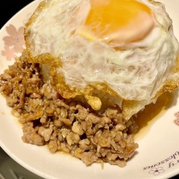 อาหารตามสั่ง ครัวลุงบอล พฤกษา20