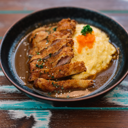 ข้าวแกงกะหรี่ ไข่ข้นหน้าหมูทอดทงคัตซึ