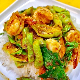 ข้าวพริกแกงกุ้ง