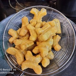 ปาท่องโก๋(เจ)