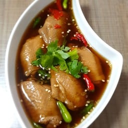 ต้มซุปเปอร์ขาไก่ปีกไก่ตุ๋น Byมือหนึ่งต้มตุ๋น