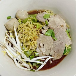 ก๋วยเตี๋ยวหมี่เหลือง