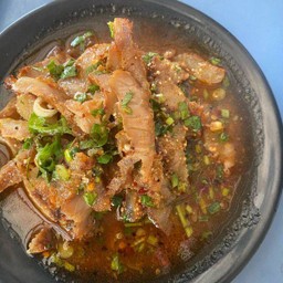 น้ำตกหมู-