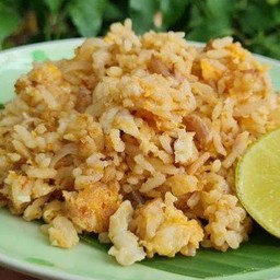 ข้าวผัดไข่มังกร (ไม่ใส่เนื้อสัตว์)