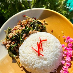 กะเพราหมูสับ