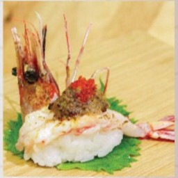 ซูชิอามะเอบิเผาไฟซอสตับห่านน