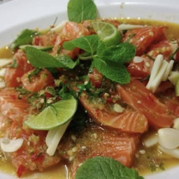 แซลมอนแซ่บ