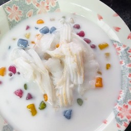 บัวลอยพิเศษมะพร้าวอ่อน