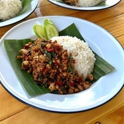 ข้าวกะเพราหมูสับ (กะเพราโบราณ)