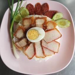 ข้าวหมูแดงกมูกรอบธรรมดา
