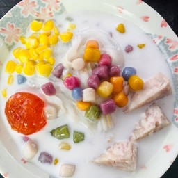 บัวลอยไข่แดงเค็มทรงเครื่อง