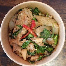 เส้นบุกคีโต ผัดขี้เมา เห็ด มังสวิรัติ