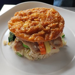 ข้าวผัดขี้เมาไข่เจียว