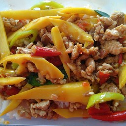 ข้าว ผัดหน่อไม้หมูสับ