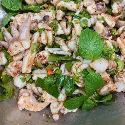 ก้อยปลาหมึก