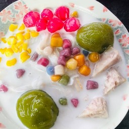 บัวลอยรวมมิตรทรงเครื่อง