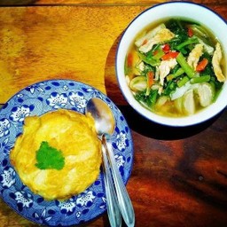 เซ็ตข้าวไข่เจียว+แกงอ่อม