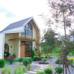 Durianism Cafe คาเฟ่ทุเรียน ศรีราชา